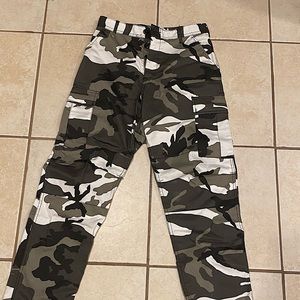 CAMOUFLAGE CARGO PANTS